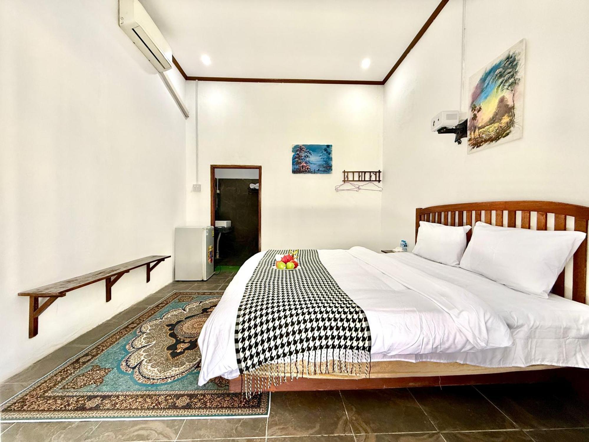 לואנג פרבאנג Xin Ya Duo Hotel מראה חיצוני תמונה