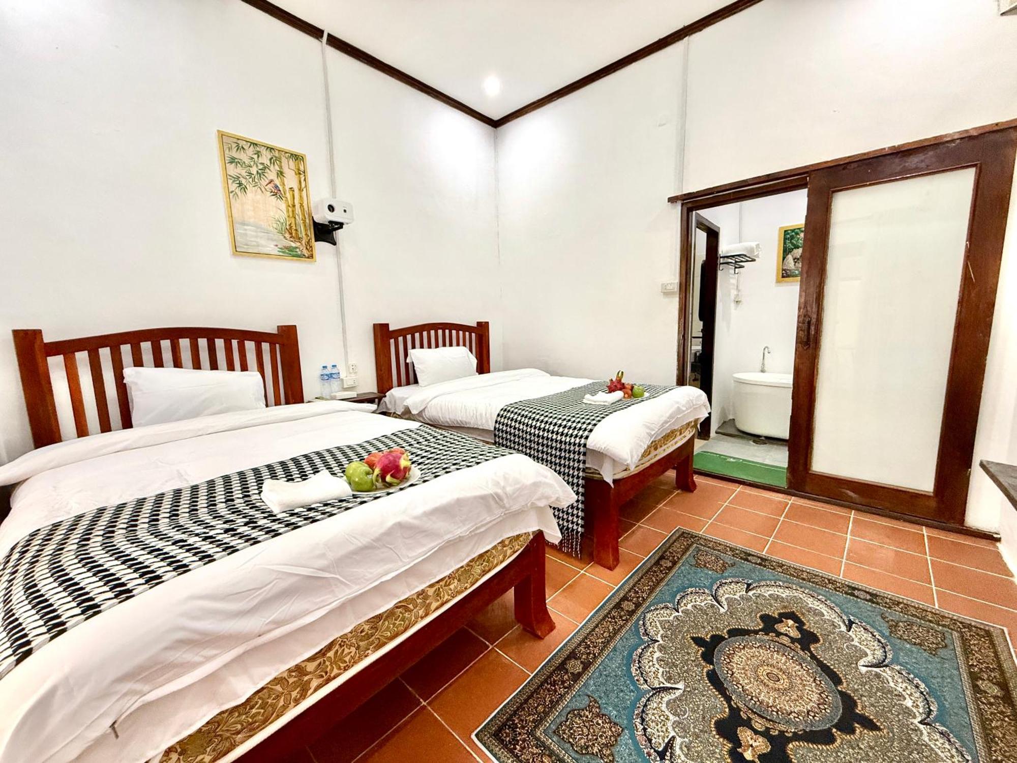 לואנג פרבאנג Xin Ya Duo Hotel מראה חיצוני תמונה