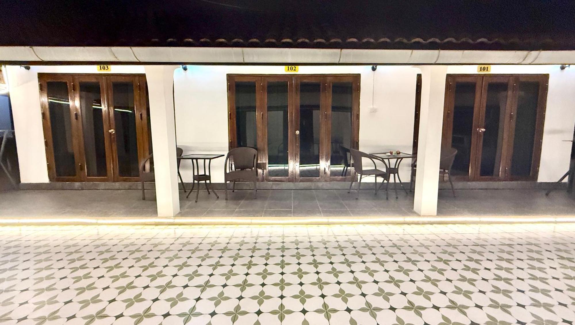 לואנג פרבאנג Xin Ya Duo Hotel מראה חיצוני תמונה